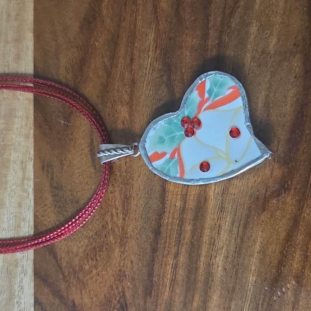 Broken China Christmas Design Free-form Heart Pendant 18" with 2" extender